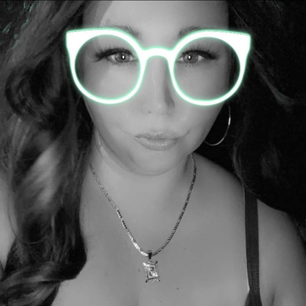 Meet your Posher, Selina